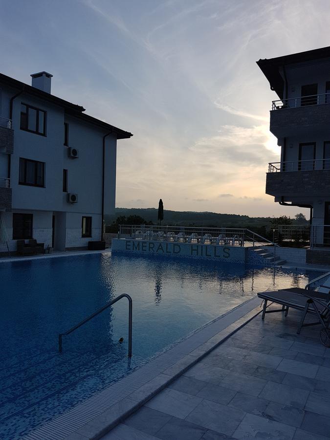 Emerald Hills Aparthotel Sozopol Exteriör bild