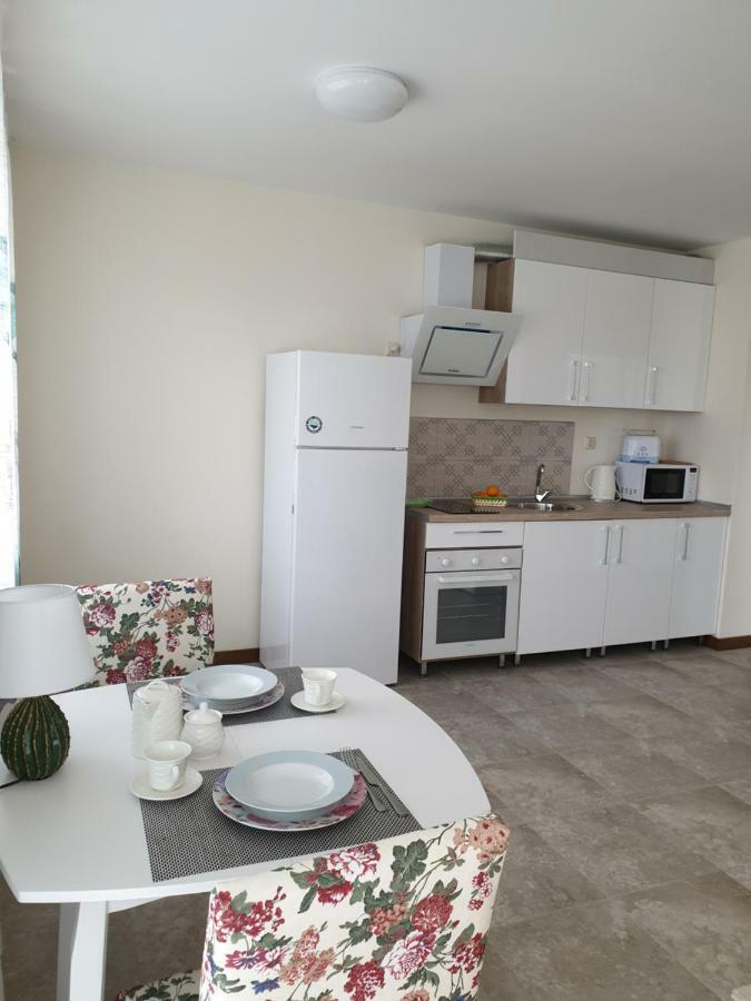 Emerald Hills Aparthotel Sozopol Exteriör bild