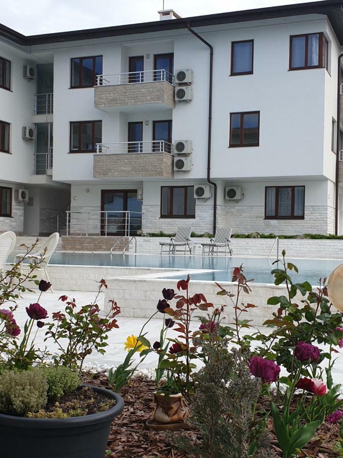 Emerald Hills Aparthotel Sozopol Exteriör bild