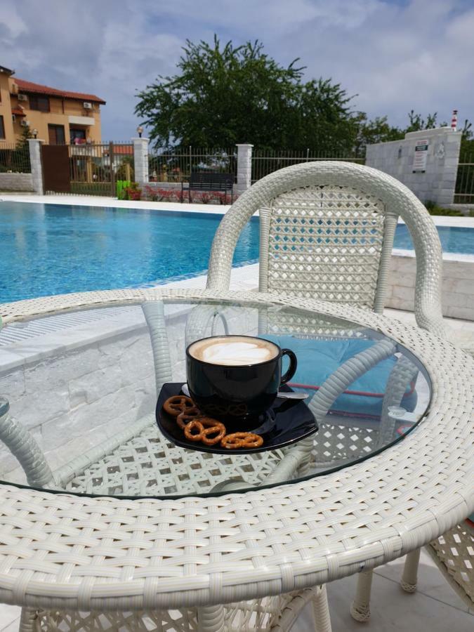 Emerald Hills Aparthotel Sozopol Exteriör bild
