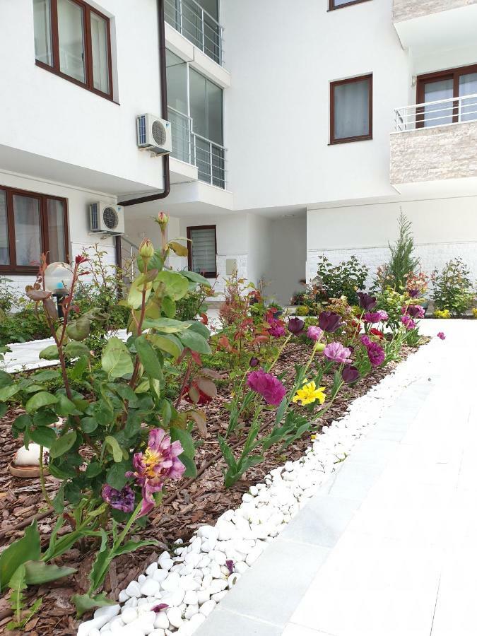 Emerald Hills Aparthotel Sozopol Exteriör bild