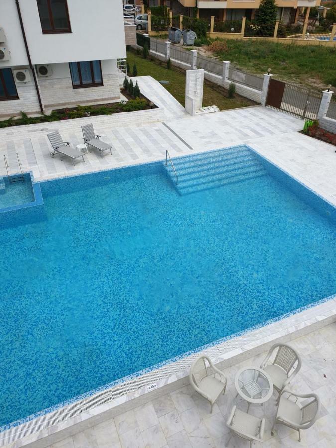 Emerald Hills Aparthotel Sozopol Exteriör bild